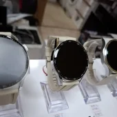 TEK Class Series 3 pametni sat