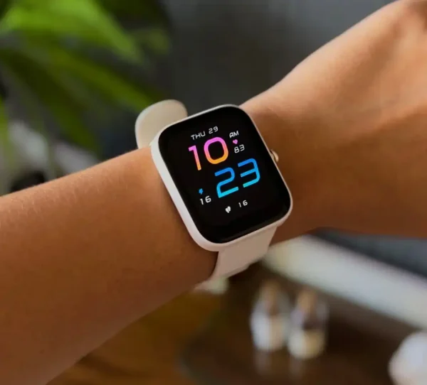 Amazfit Bip 3 Pro Cream pametni sat bež