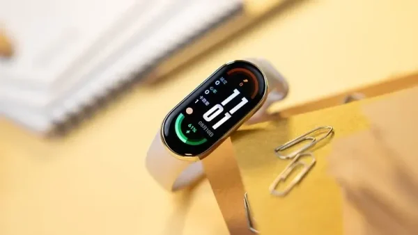 Xiaomi Smart Band 8 Champagne Gold pametna narukvica